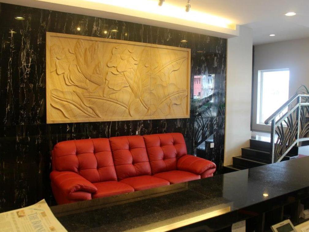 Super Oyo 985 Hotel Nur Мири Екстериор снимка